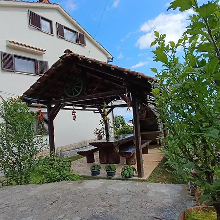 Zdenka-5 Km From Opatija
