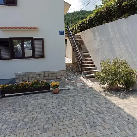Zdenka-5 Km From Opatija Rukavac (Primorje-Gorski Kotar)